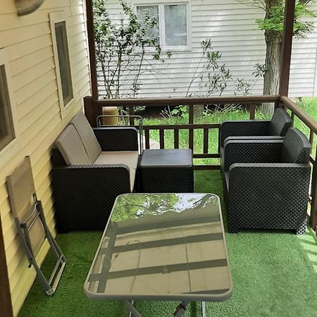 Mobil Home Dans Camping 3 Etoiles Mas De Lastourg Avec Piscine,Snack, วิลล์ฟรานเช-เดอ-คองฟลองท์ ภายนอก รูปภาพ