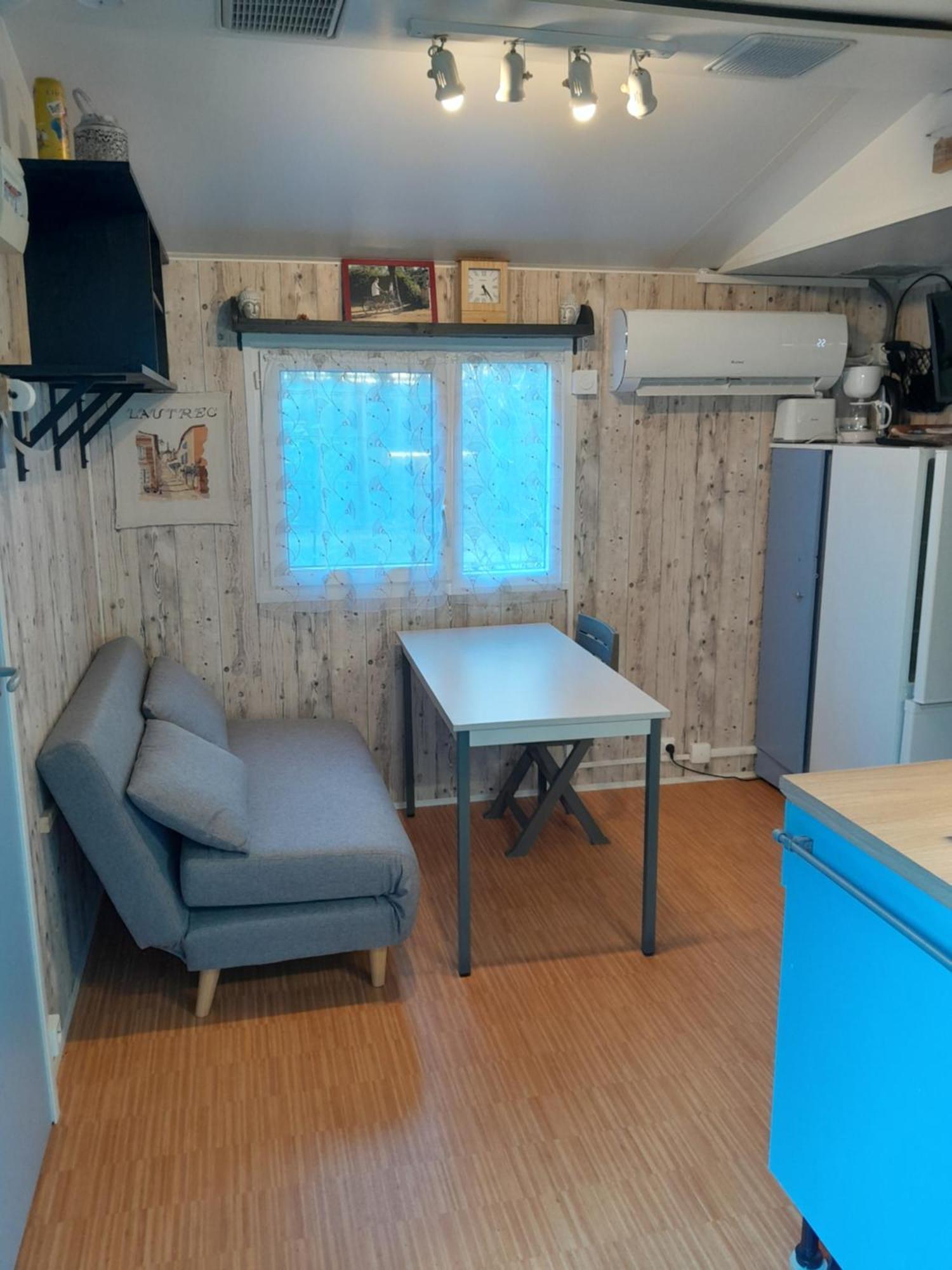 Mobil Home Dans Camping 3 Etoiles Mas De Lastourg Avec Piscine,Snack, วิลล์ฟรานเช-เดอ-คองฟลองท์ ภายนอก รูปภาพ